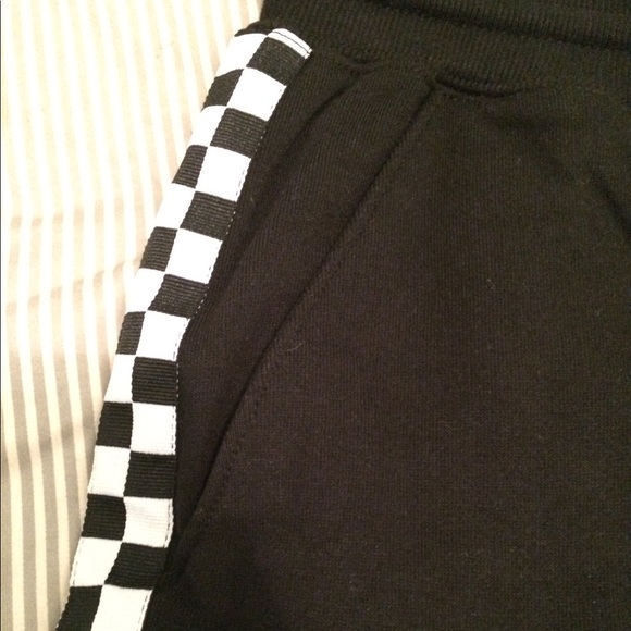 Vans Chromo Cropped Lounge Pants - Picture 2 of 6